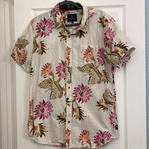 Men’s Roark Revival XL Button down.